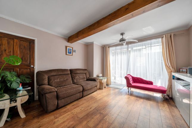 163, Southend Lane, London photo 2