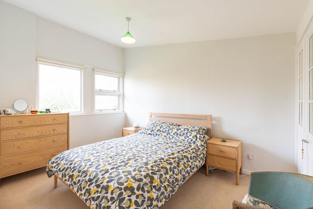 Terraced house for sale in The Paddox, Oxford