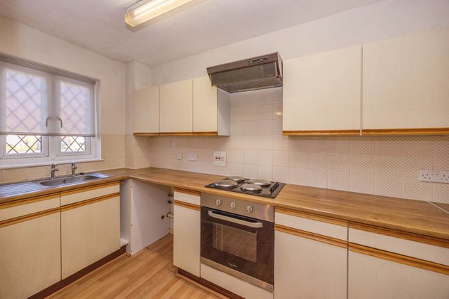 38, Florentine Way, Hampshire photo 3