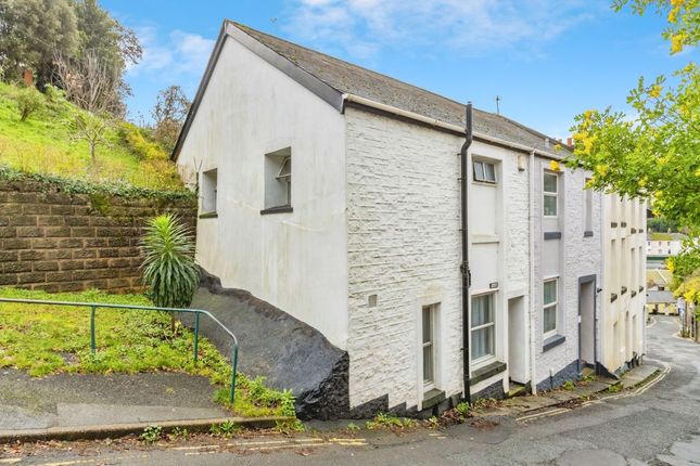 2-bed terraced on 7, St. Johns Place, Torquay, £95,000