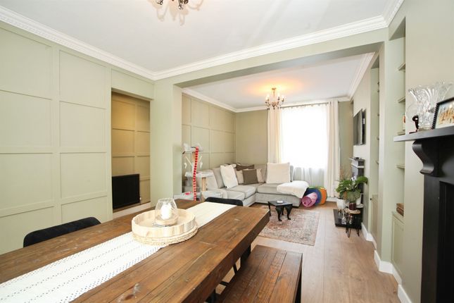 242, Brithweunydd Road, TONYPANDY photo 4