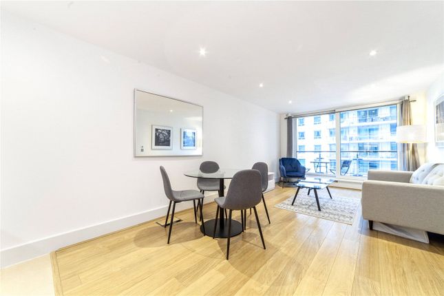 Flat for sale in St. George Wharf, Vauxhall, London