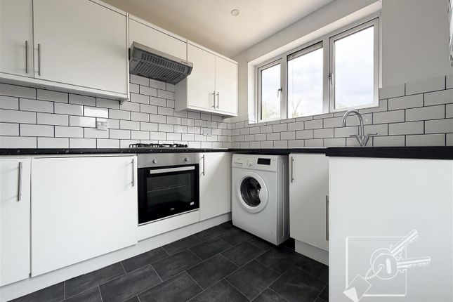 60, St. Dunstans Drive, Gravesend photo 5