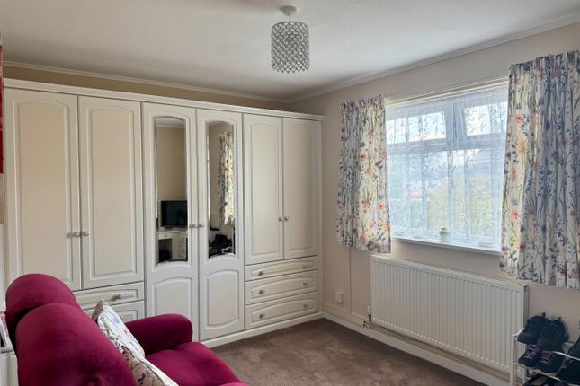 4, Bradfield Close, Plymouth photo 4