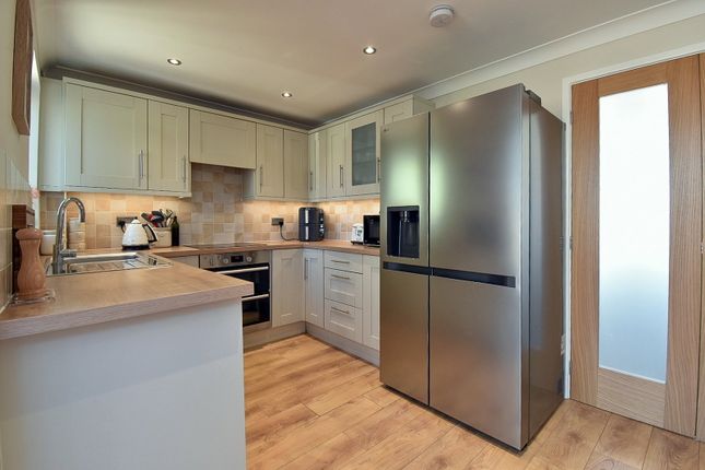 4, Thursford Grove, Bolton photo 4