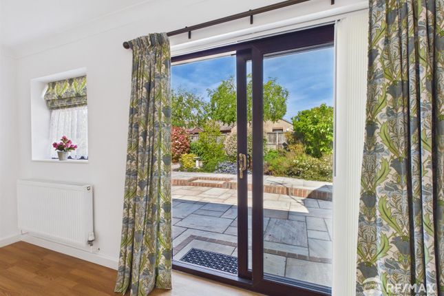 7, Shackleton Close, Harwich photo 4