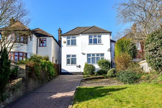 Thumbnail Detached house for sale in Hempstead Road, Kings Langley