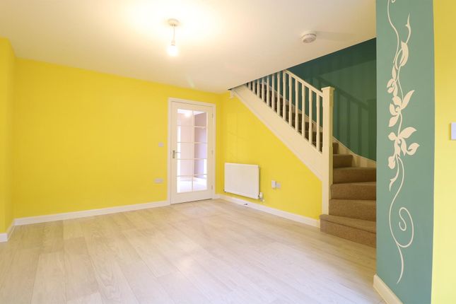 9, Walkinshaw Road, Swindon photo 2