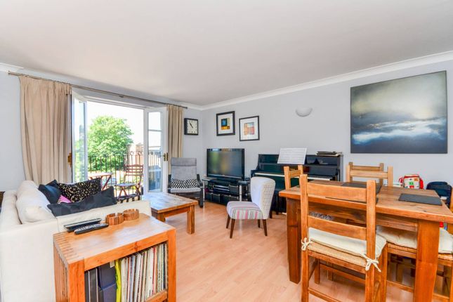 Thumbnail Flat to rent in Draymans Court, Stockwell, London