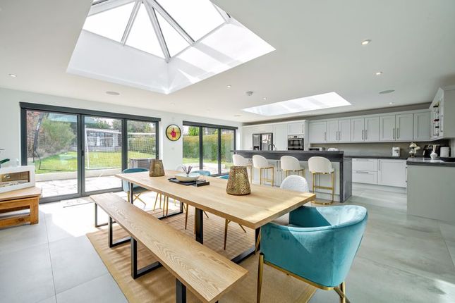 6, Green Lane, Tadworth photo 2