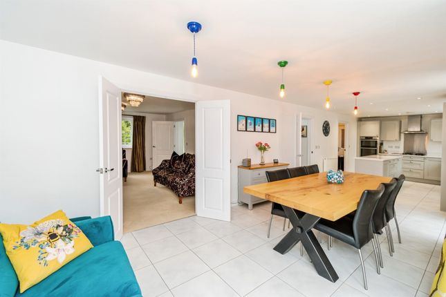 19, Sewall Drive, Eastleigh photo 4