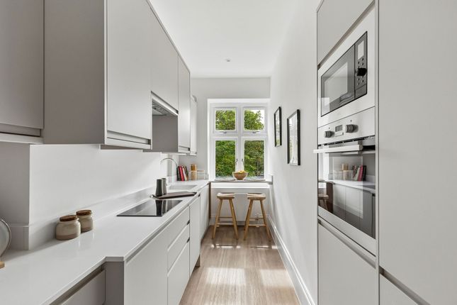 Second Floor Flat, Second Floor Flat, London photo 4