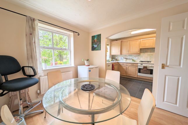 Town house for sale in Winterburn Close, London