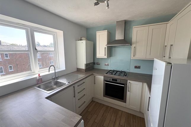 14, Cardinal Mews, Andover photo 2