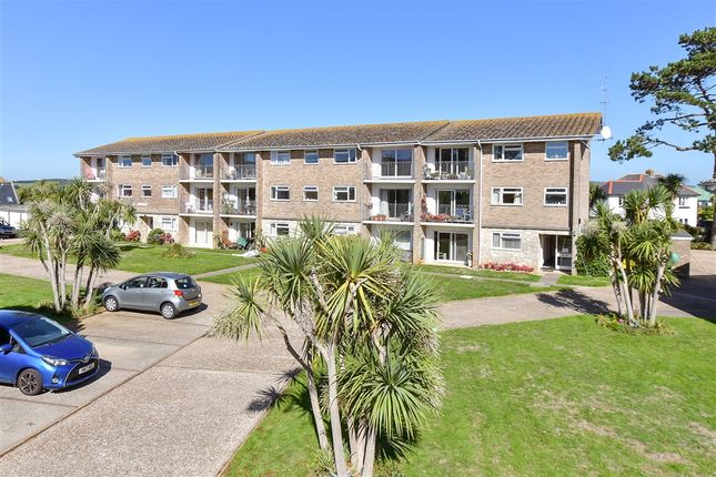 2-bed flat on Howard Road, Shanklin, £112,500