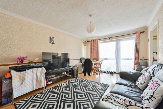 Curzon Gate Court, Watford photo 4