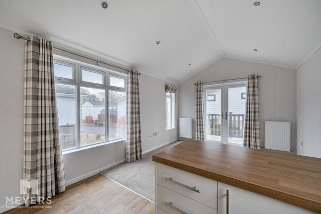 10 The Lookout, Corfe Road, Wareham photo 4