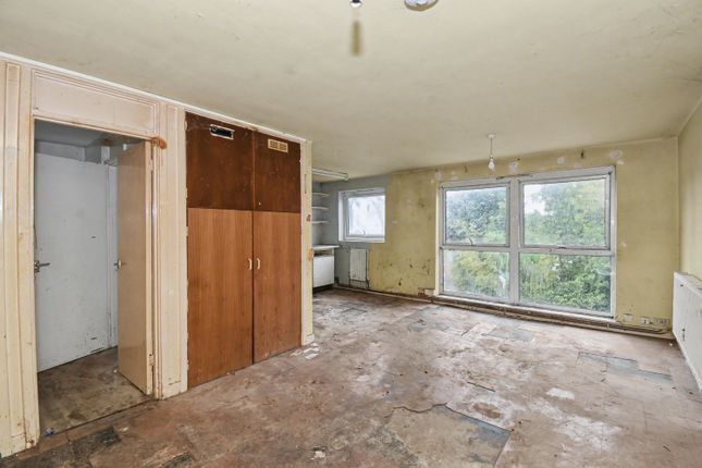 Flat 15, Hersham photo 5