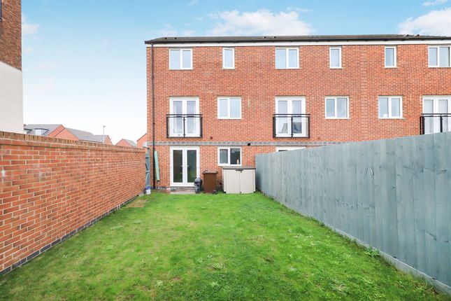 38, Oulton Drive, Wolverhampton photo 2