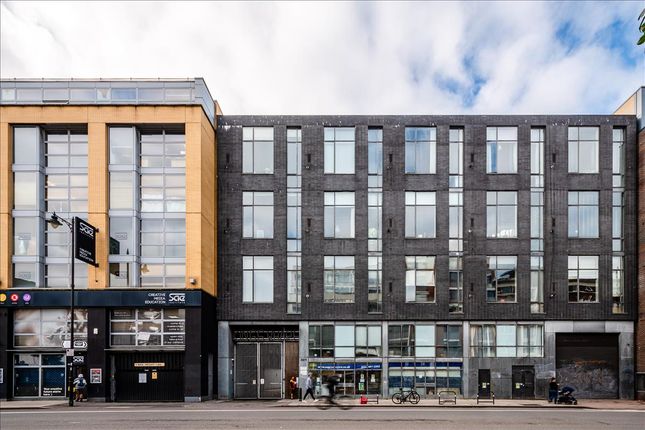 Flat to rent in Kings Wharf, Haggerston