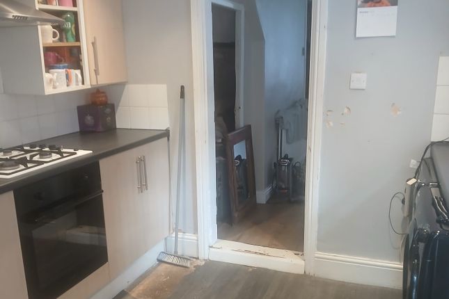 3-bed terraced on Buckingham Street, Kingston Upon Hull, £80,000
