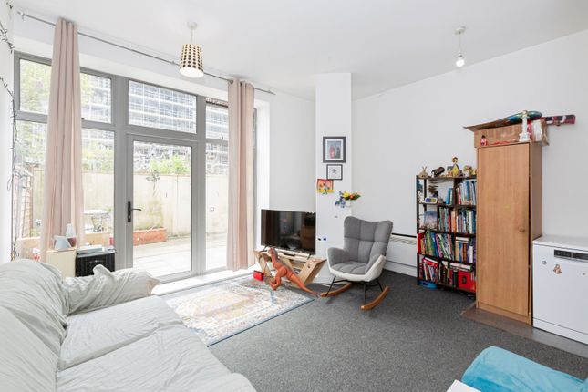 Flat 2, Kingsley Mews,, Ley Street, Ilford photo 2