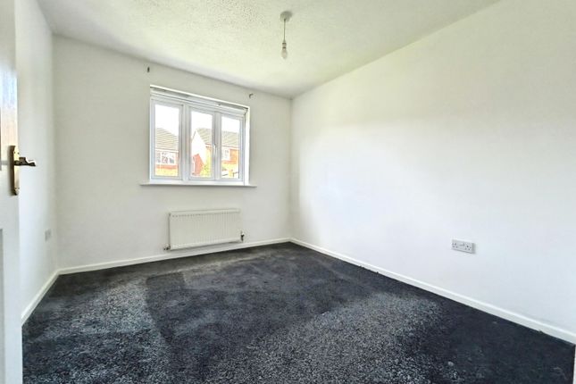 38, Lawnwood Drive, Goldthorpe photo 4