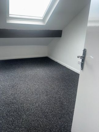 Flat 4 Oak Bank House, 30 Nesfield Street, Bradford photo 5