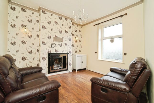 54, Kershaw Street, Oldham photo 3