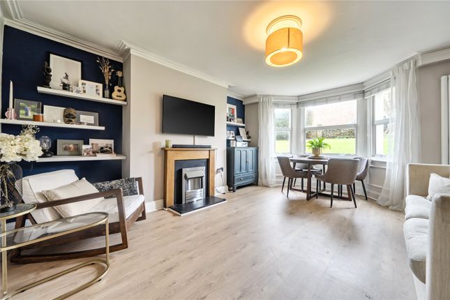 4, Malcolm Close, Penge photo 2