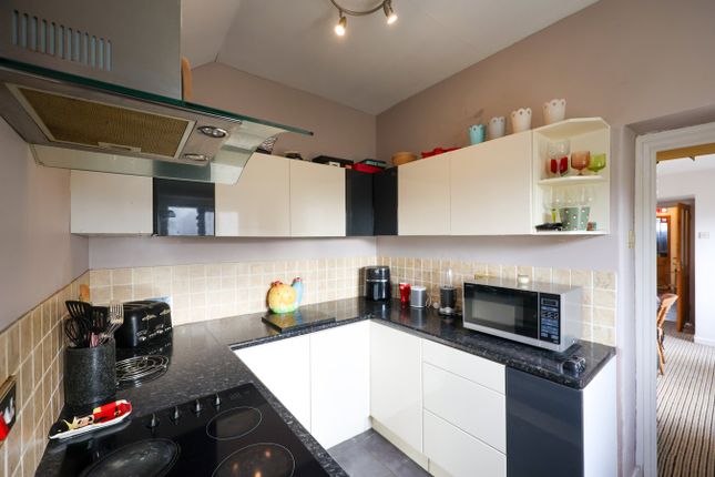 53, Trevarthian Road, St Austell photo 3