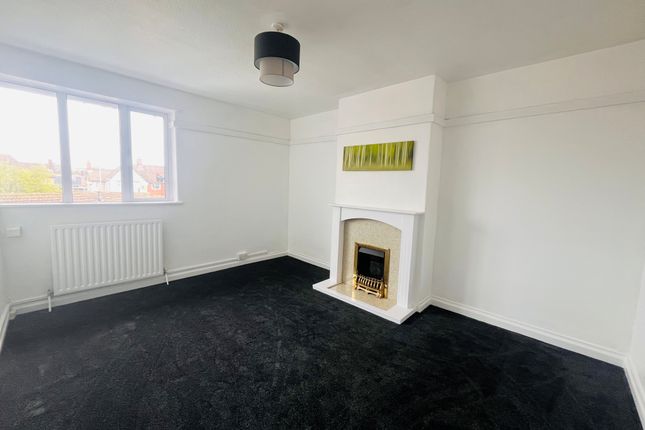 28A, Chesterfield photo 2