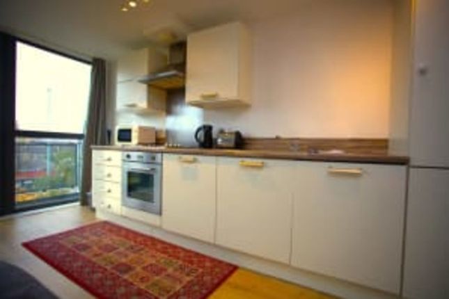 Flat to rent in Hill Street, Glasgow