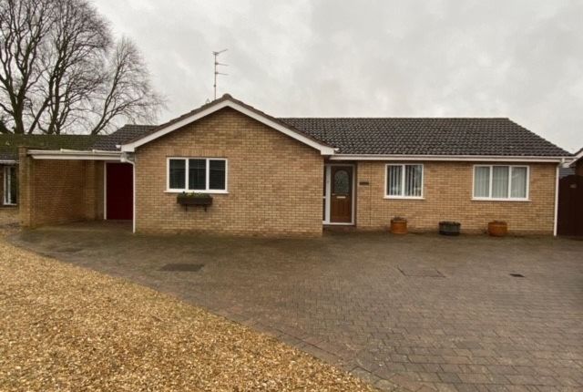 Thumbnail Bungalow to rent in Church View, Northborough, Peterborough