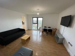 25 Mandara Point, Drapers Fields, Coventry photo 5
