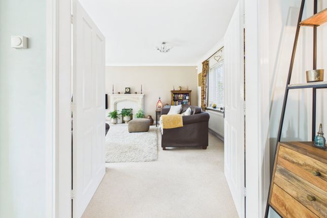 2, Ashmore Avenue, Angmering photo 3