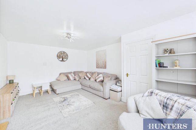 7, Georgian Way, Bridlington photo 3