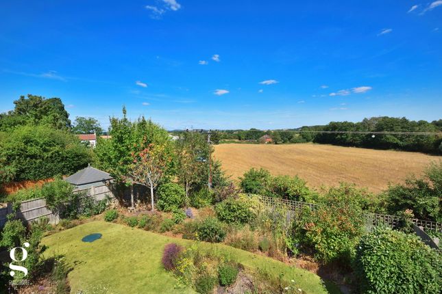 8, Winding Pool Close, Dymock photo 4