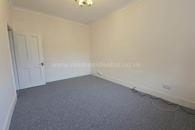 Flat 3, Ailsa Road, Westcliff On Sea photo 3