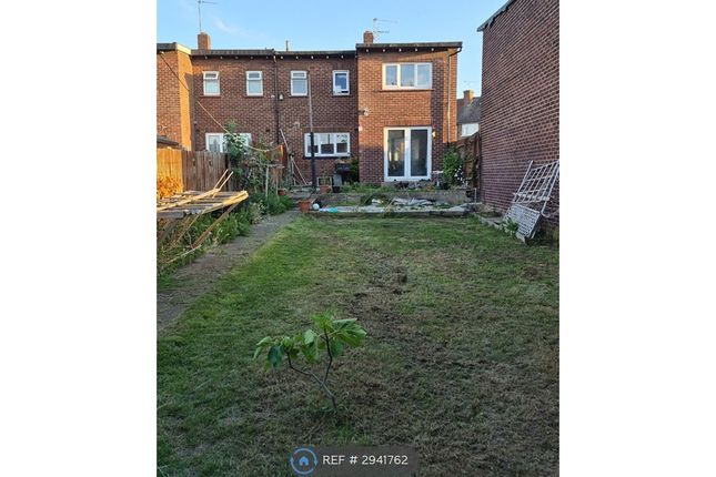 Henderson Drive, Dartford photo 3