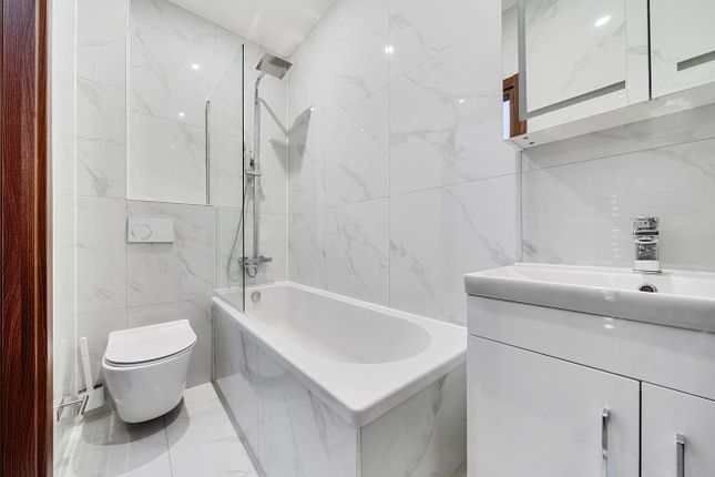 Flat 9, 3, Brownhill Road, Chandler's Ford photo 2