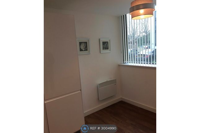 Trident House, Trident Apartments Ashton Lane Sale, Manchester photo 4
