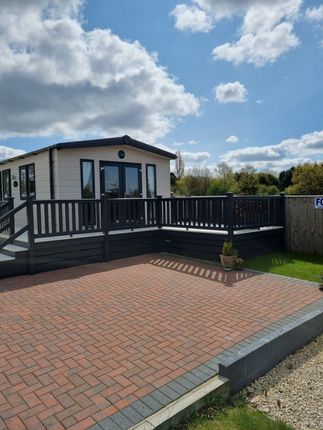 Mobile/park home for sale in Brigg Road, Caistor, Market Rasen