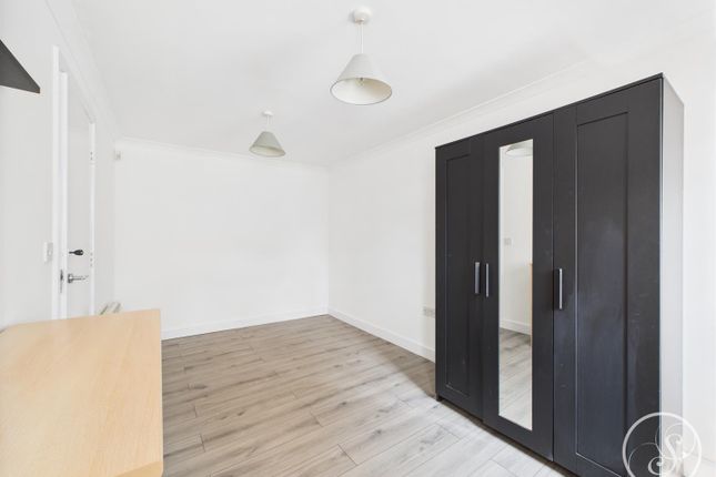 Flat 3, Clock Tower Lofts, Leeds photo 4