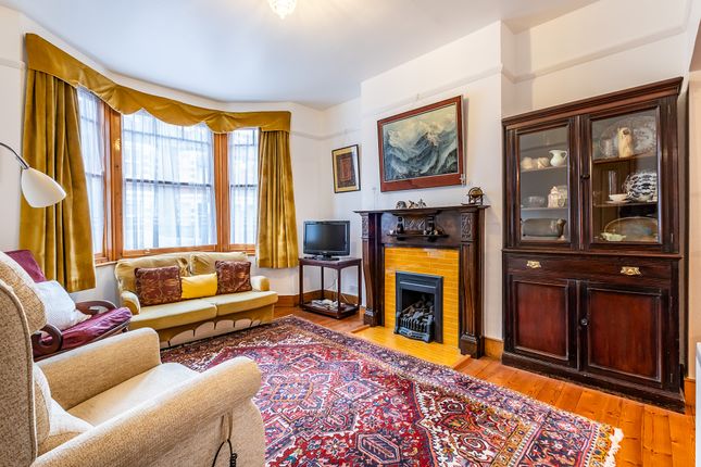 84, Fielding Road, London photo 2