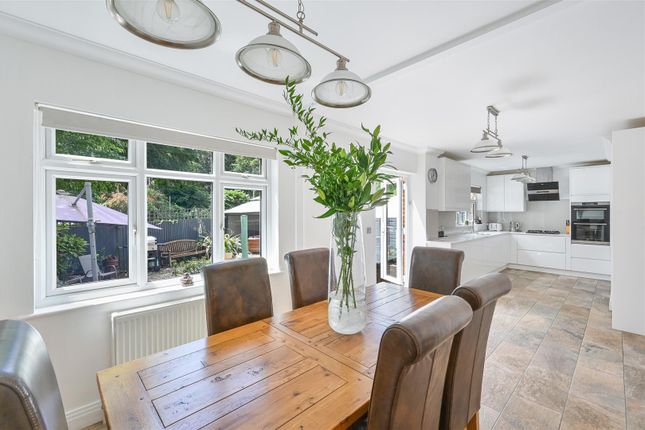 4, Bywood Close, Banstead photo 2
