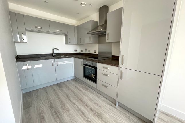 Apt 55, Coventry photo 2