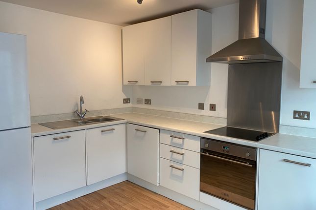 305, Marco Island, Nottingham photo 2