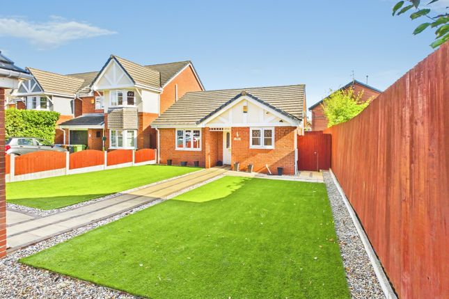 2-bed bungalow on 21 ,, Wood Green Gardens, Wigan, £1,100/mo