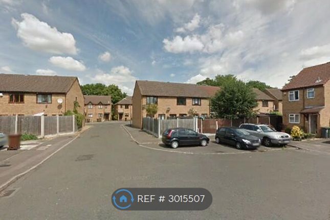 Holden Close, Dagenham photo 2